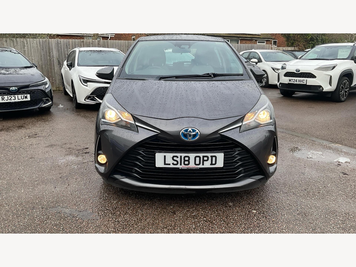 Used Toyota Yaris 2018 for sale - 77412367: Photo 23