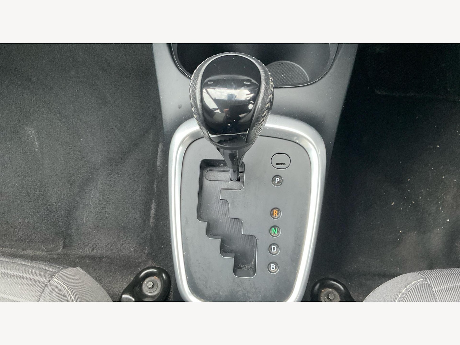Used Toyota Yaris 2018 for sale - 77412367: Photo 31