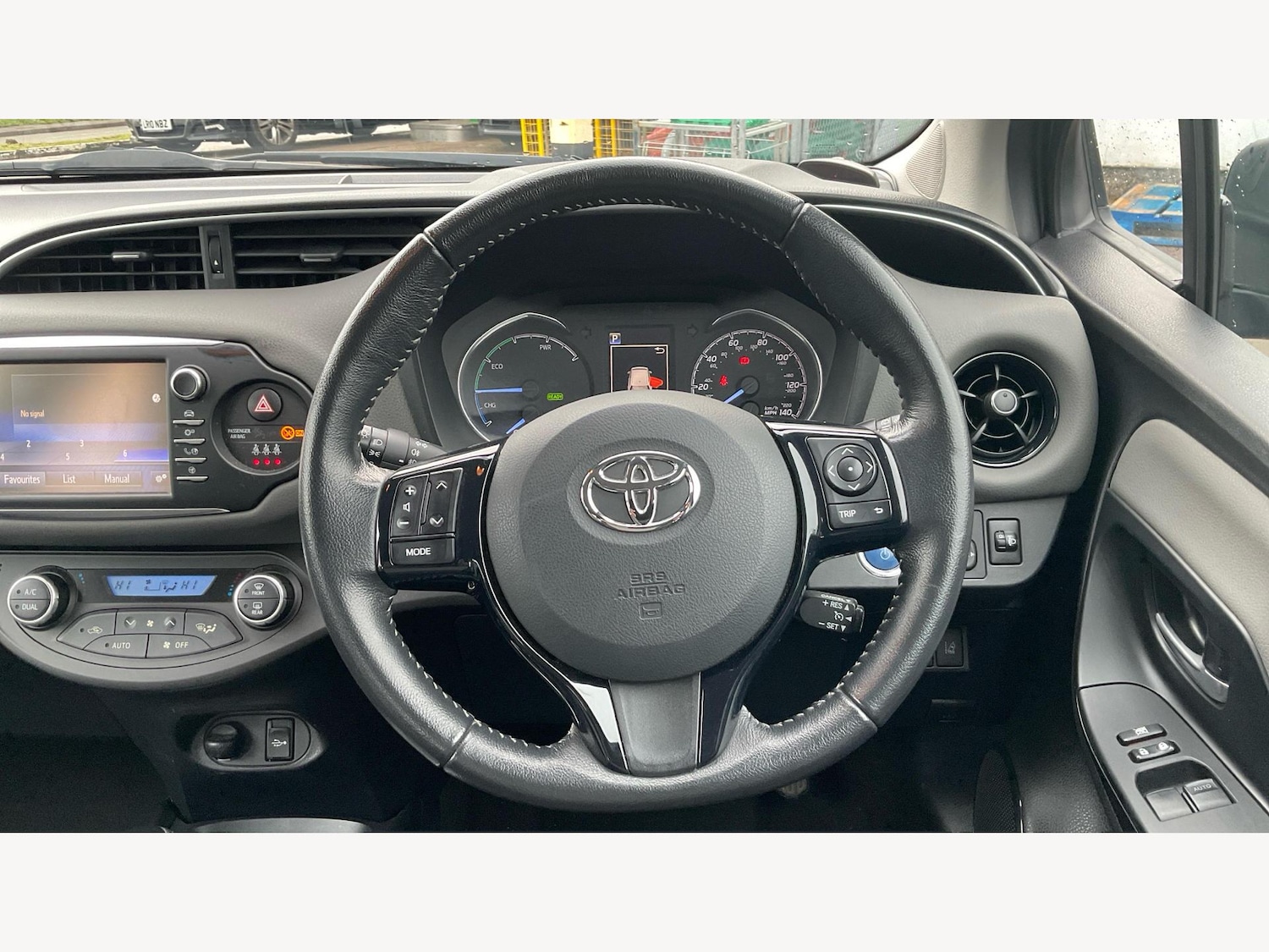 Used Toyota Yaris 2018 for sale - 77412367: Photo 8