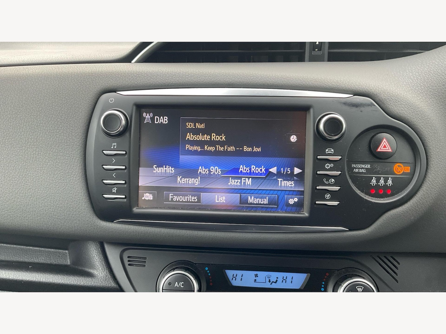 Used Toyota Yaris 2018 for sale - 77412367: Photo 9