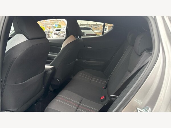 Used Toyota C-HR 2021 for sale - 76326577: Photo 15