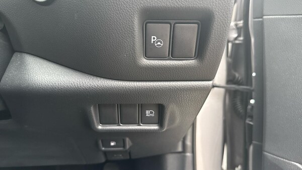 Used Toyota C-HR 2021 for sale - 76326577: Photo 37