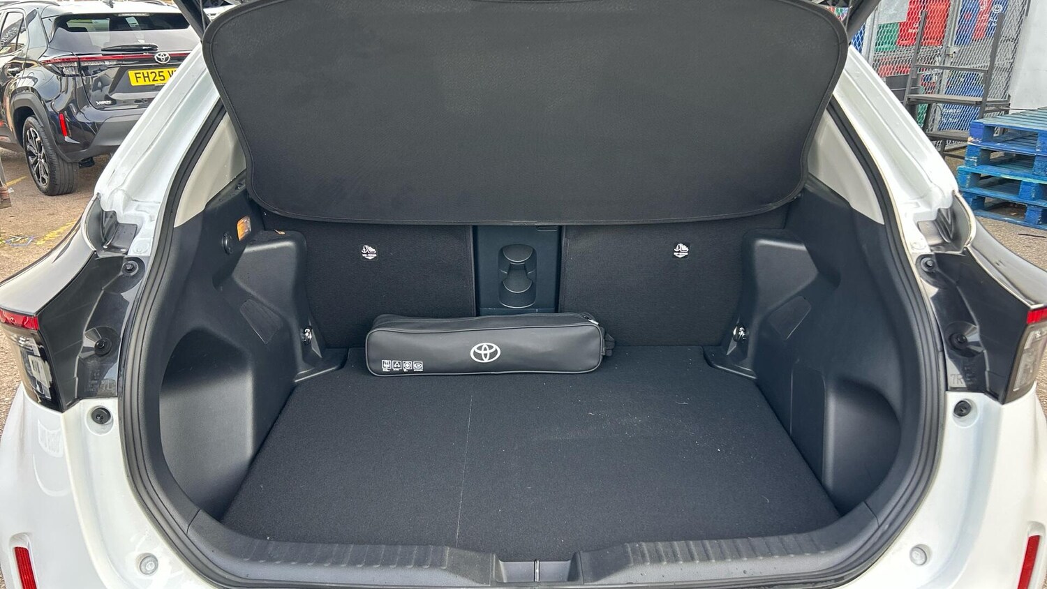 Used Toyota Yaris Cross 2023 for sale - 78147698: Photo 14