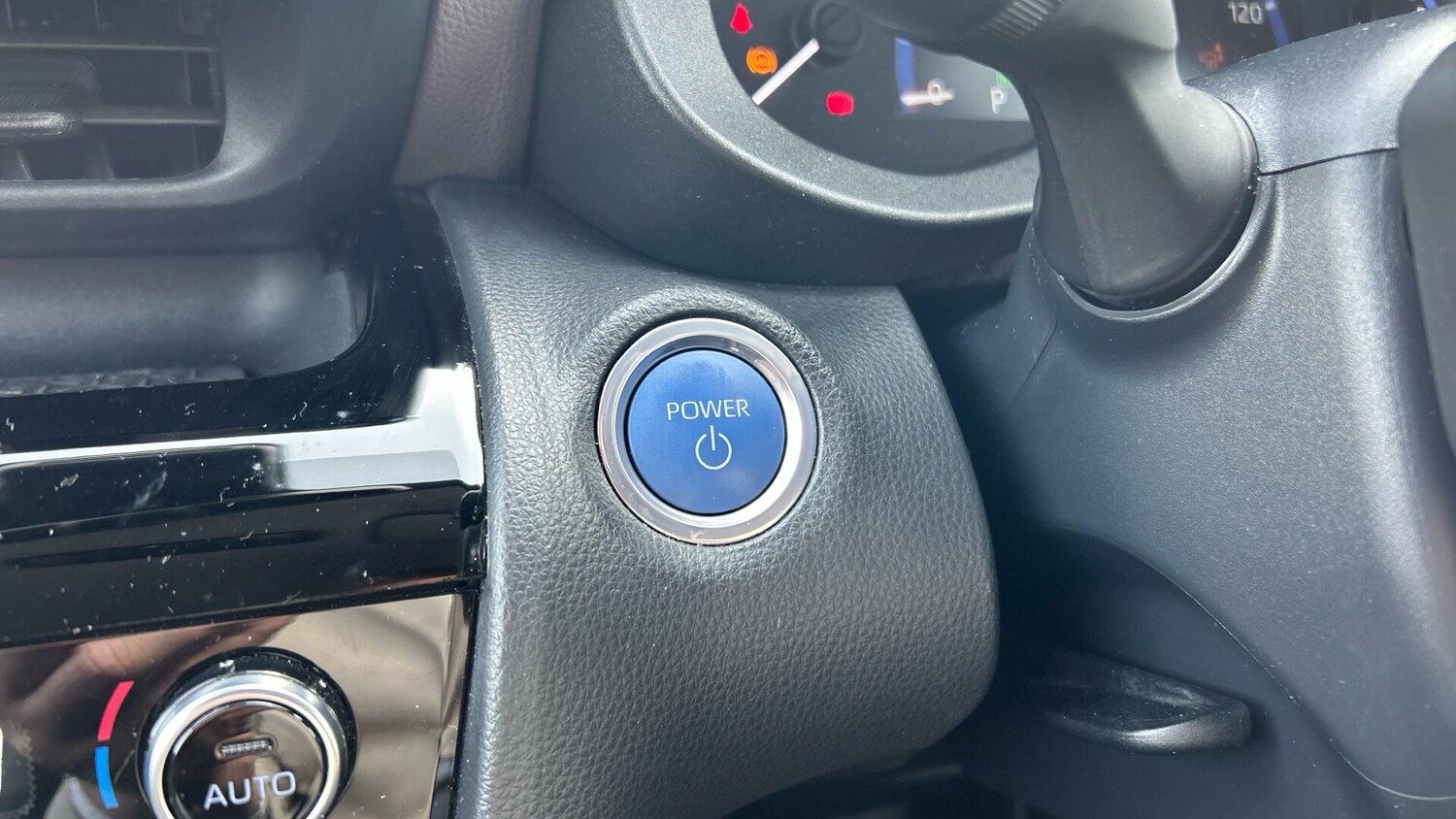 Used Toyota Yaris Cross 2023 for sale - 78147698: Photo 27