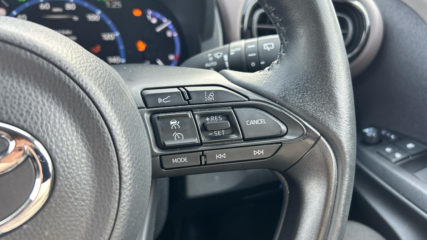 Used Toyota Yaris Cross 2023 for sale - 78147698: Photo 29