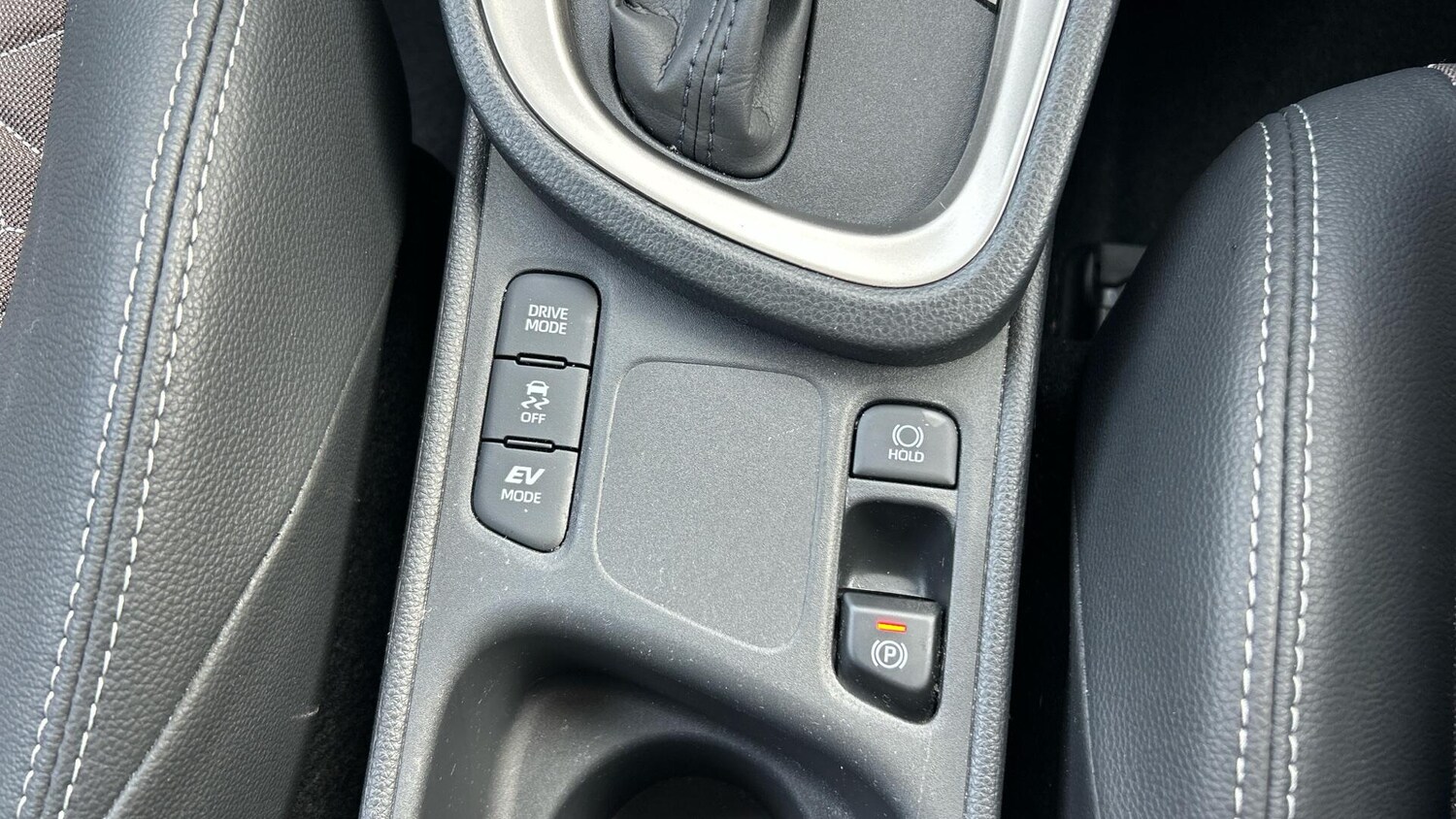 Used Toyota Yaris Cross 2023 for sale - 78147698: Photo 33