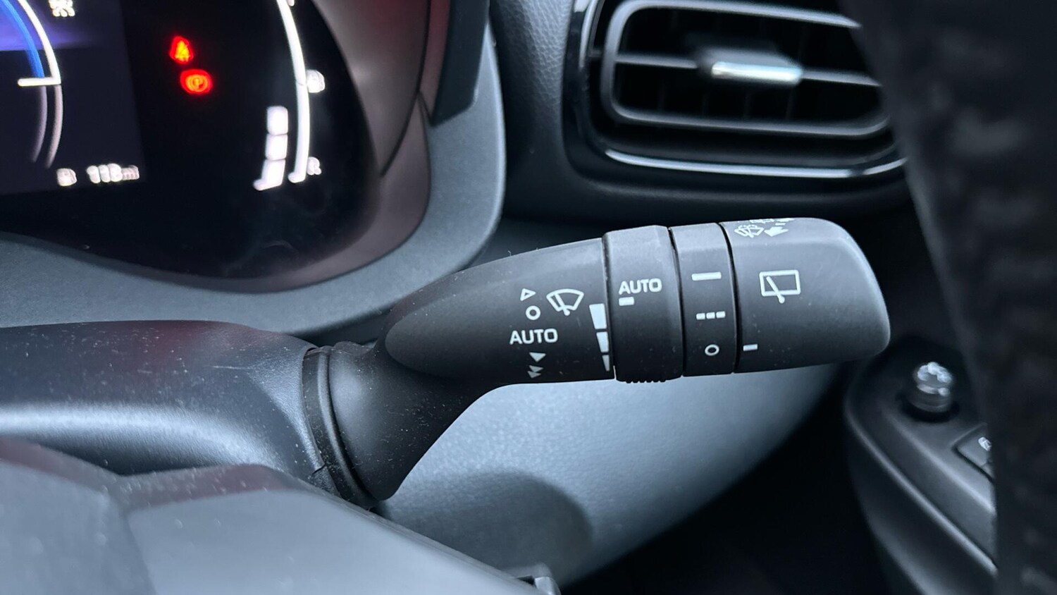 Used Toyota Yaris 2025 for sale - 77456121: Photo 32