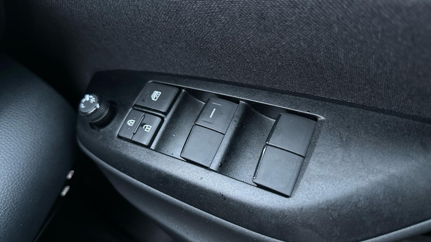 Used Toyota Yaris 2025 for sale - 77456121: Photo 34