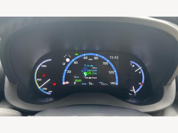Used Toyota Yaris Cross 2022 for sale - 76238792: Photo 11