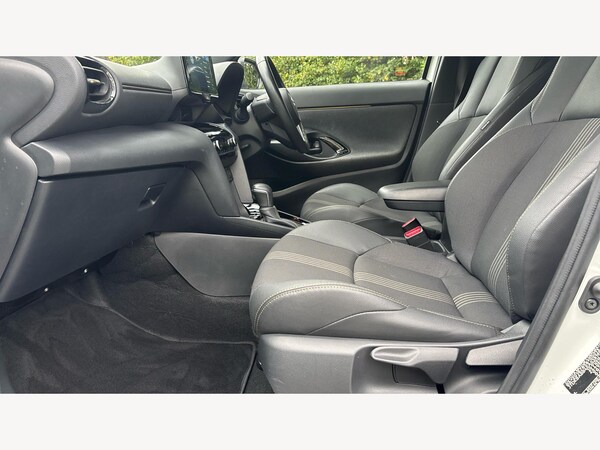 Used Toyota Yaris Cross 2022 for sale - 76238792: Photo 12