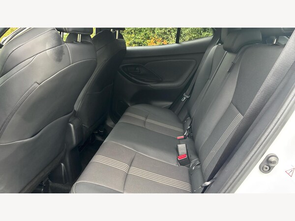 Used Toyota Yaris Cross 2022 for sale - 76238792: Photo 15