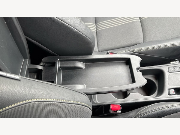 Used Toyota Yaris Cross 2022 for sale - 76238792: Photo 33
