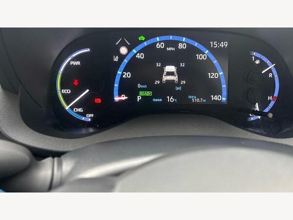 Used Toyota Yaris Cross 2022 for sale - 76238792: Photo 38