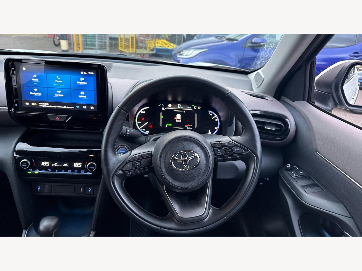 Used Toyota Yaris Cross 2022 for sale - 76753267: Photo 8