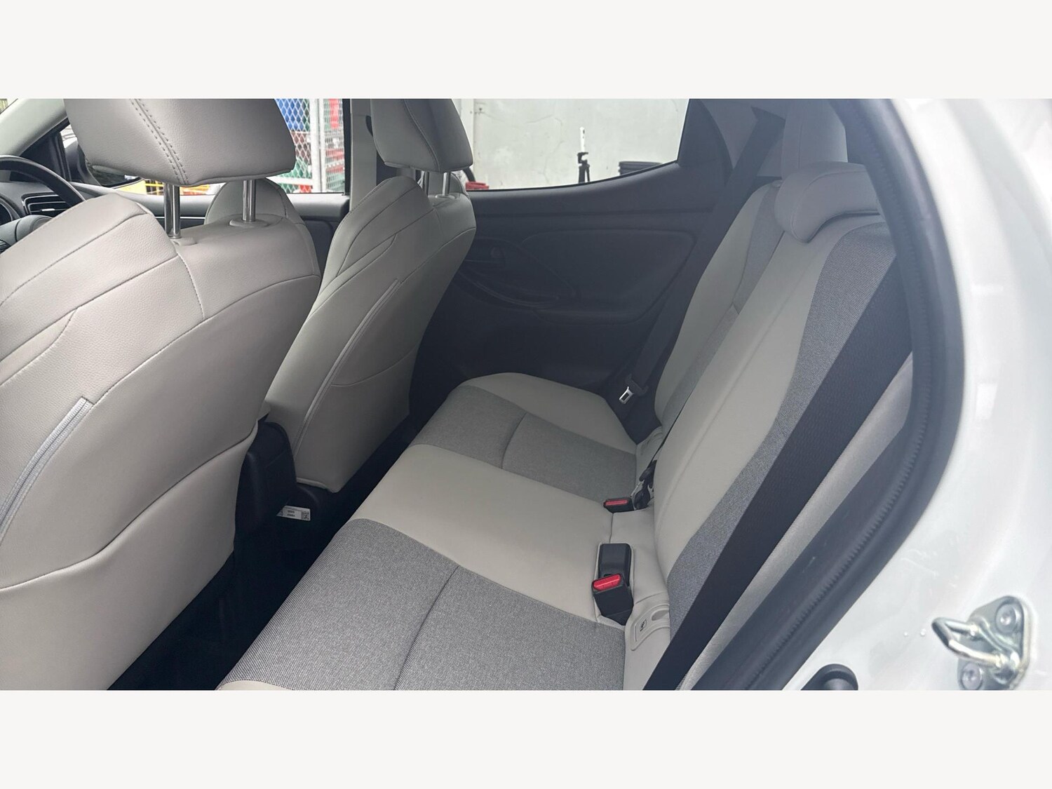 Used Toyota Yaris for sale - 77659026: Photo 15