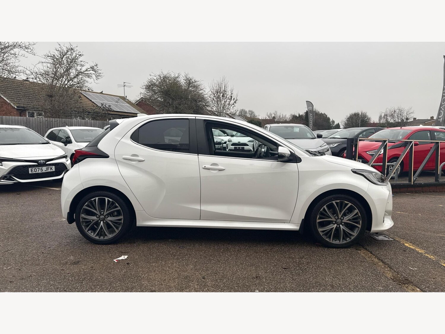 Used Toyota Yaris for sale - 77659026: Photo 18