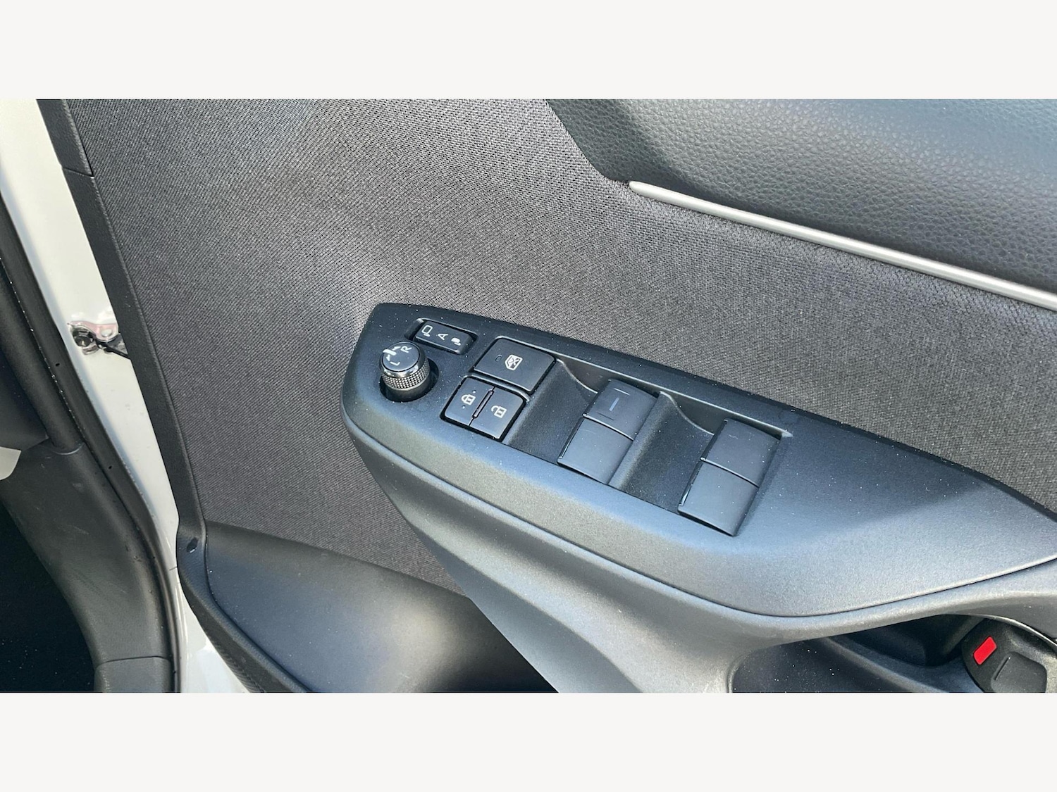 Used Toyota Yaris 2023 for sale - 77695466: Photo 28