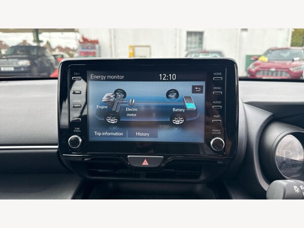 Used Toyota Yaris Cross 2023 for sale - 76189407: Photo 25