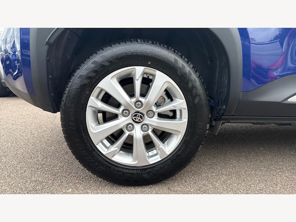 Used Toyota Yaris Cross 2023 for sale - 76189407: Photo 30