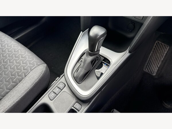 Used Toyota Yaris Cross 2023 for sale - 76189407: Photo 35