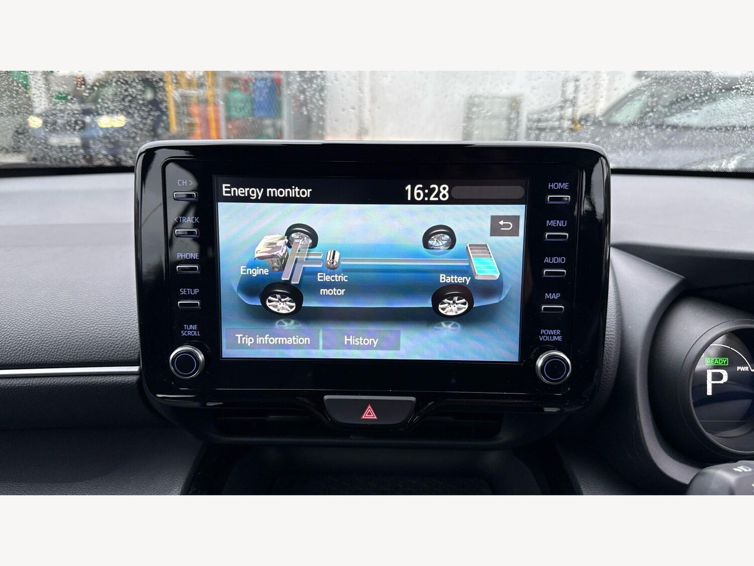 Used Toyota Yaris Cross 2023 for sale - 77883455: Photo 25