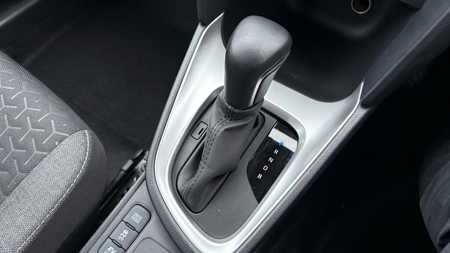 Used Toyota Yaris Cross 2023 for sale - 77883455: Photo 39