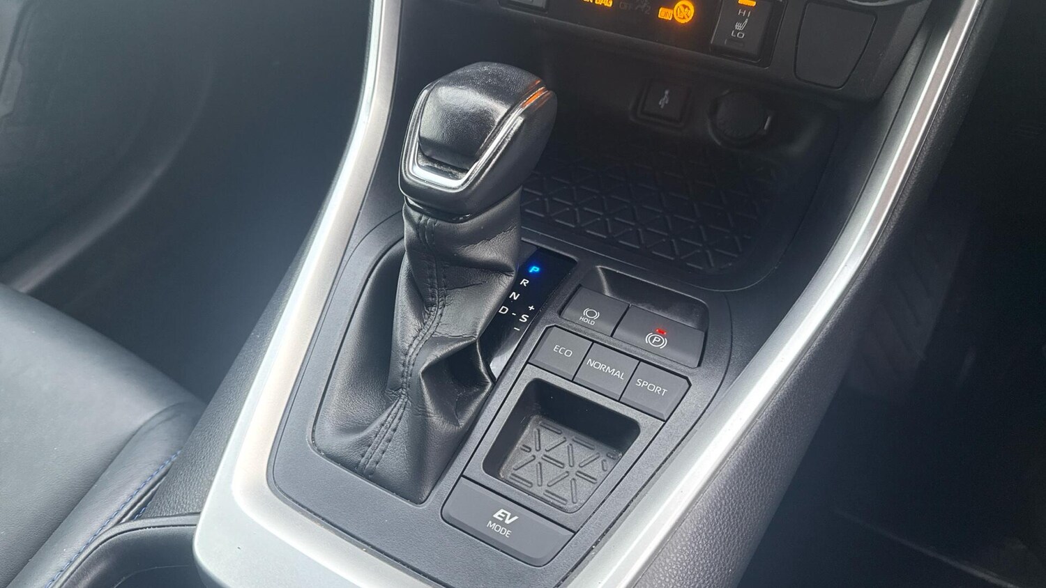 Used Toyota RAV4 2021 for sale - 77395941: Photo 38