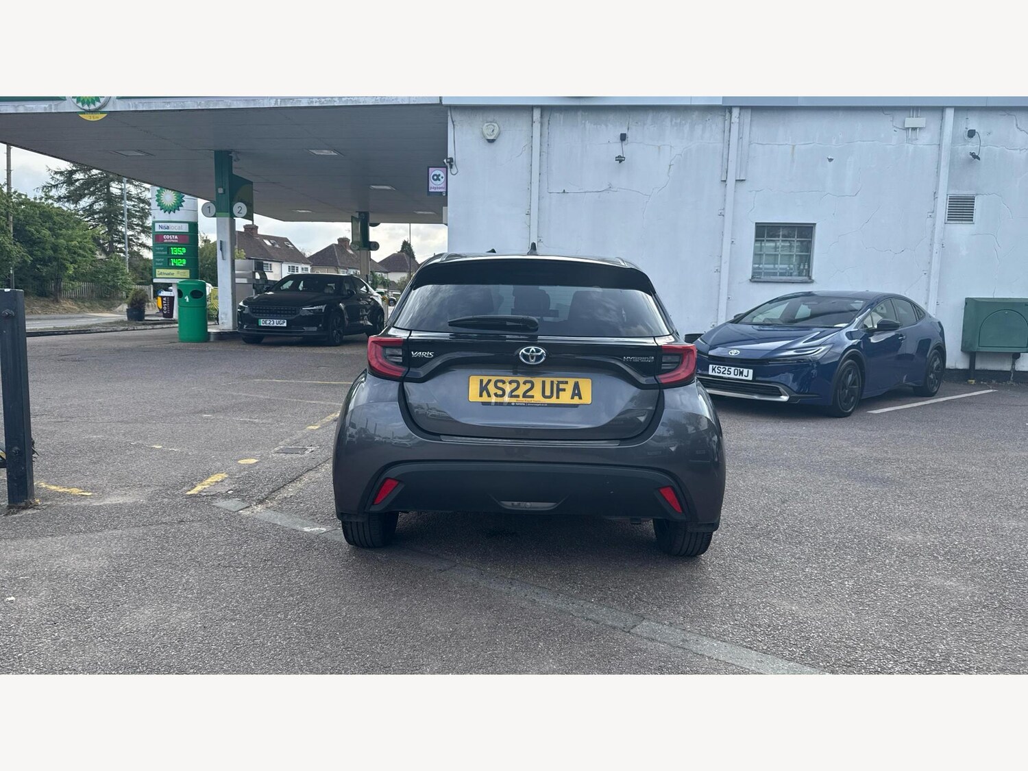 Vehicle 21