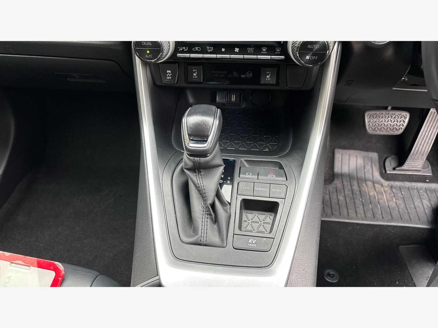 Used Toyota RAV4 2021 for sale - 76200734: Photo 31