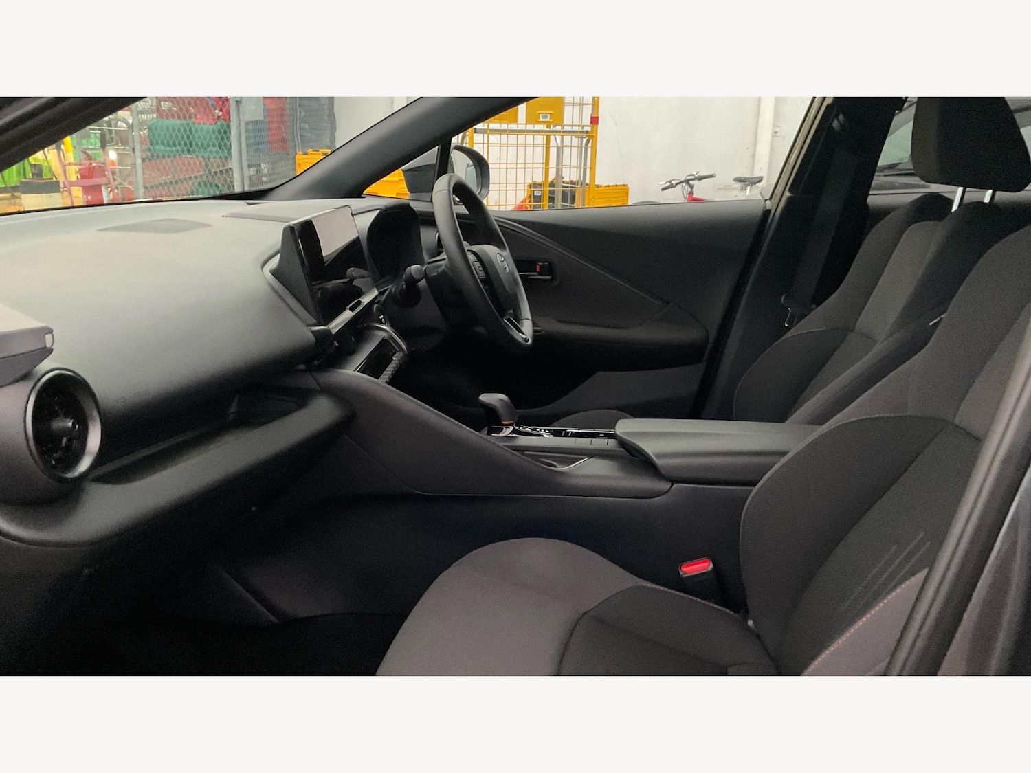 Used Toyota C-HR for sale - 77753832: Photo 12