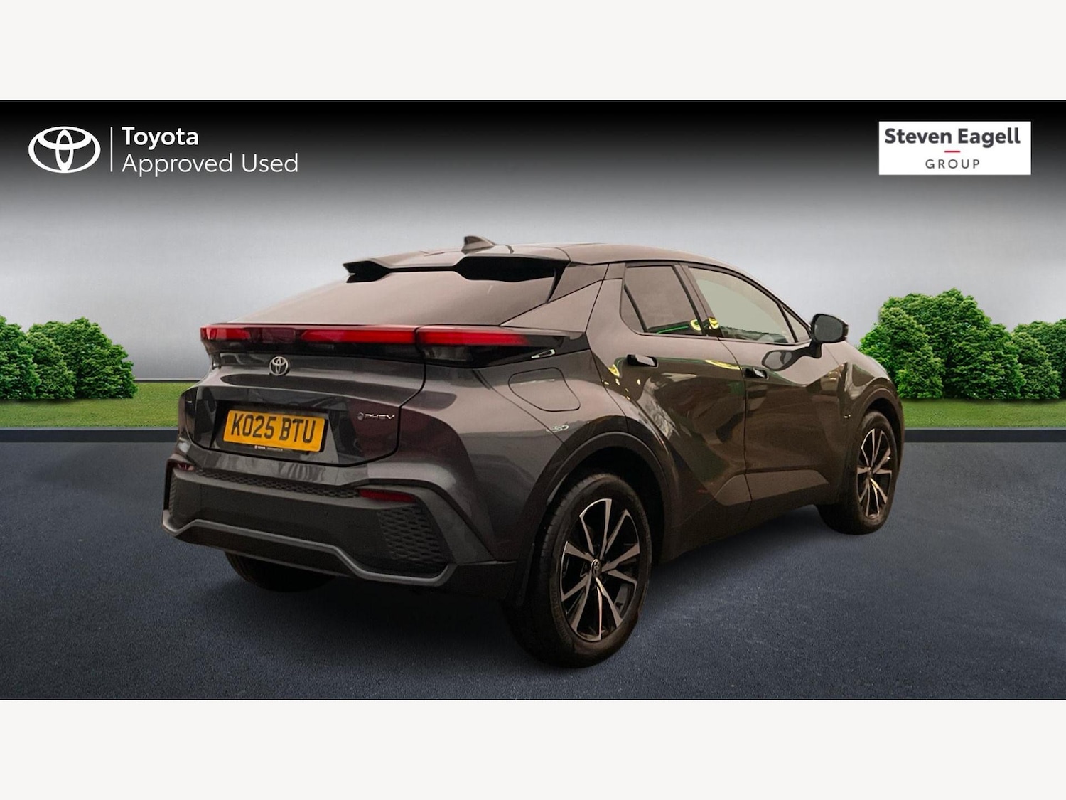 Used Toyota C-HR for sale - 77753832: Photo 2