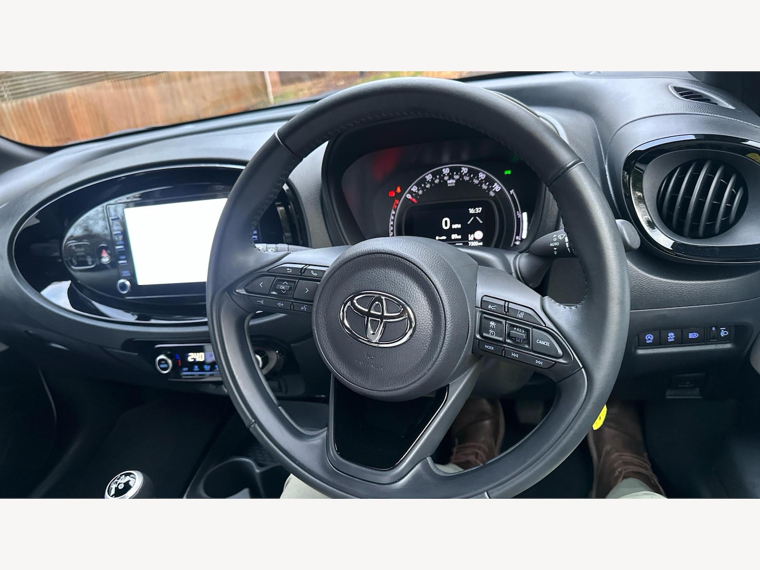 Used Toyota Aygo X 2023 for sale - 77343743: Photo 8