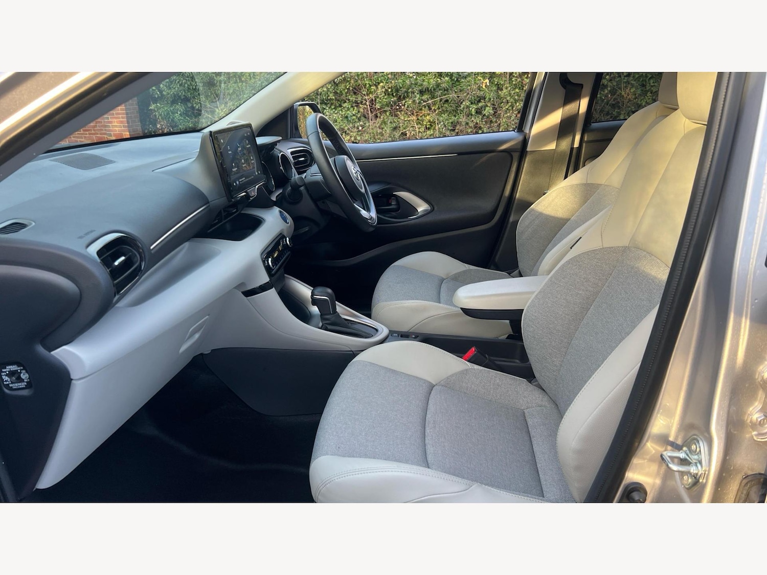 Used Toyota Yaris 2022 for sale - 77484637: Photo 12