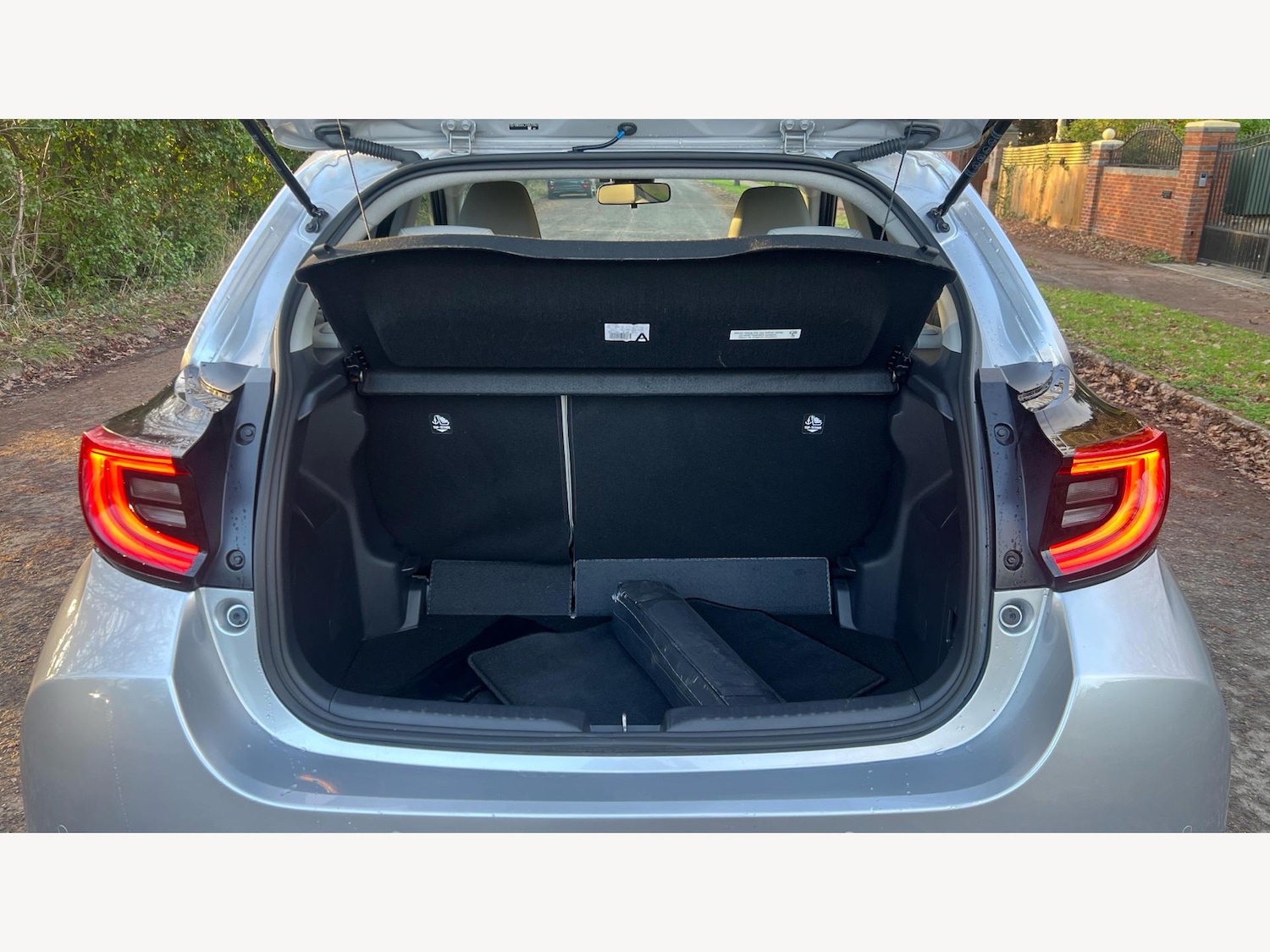 Used Toyota Yaris 2022 for sale - 77484637: Photo 16