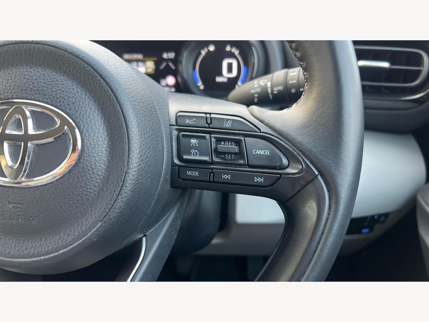 Used Toyota Yaris 2022 for sale - 77484637: Photo 29