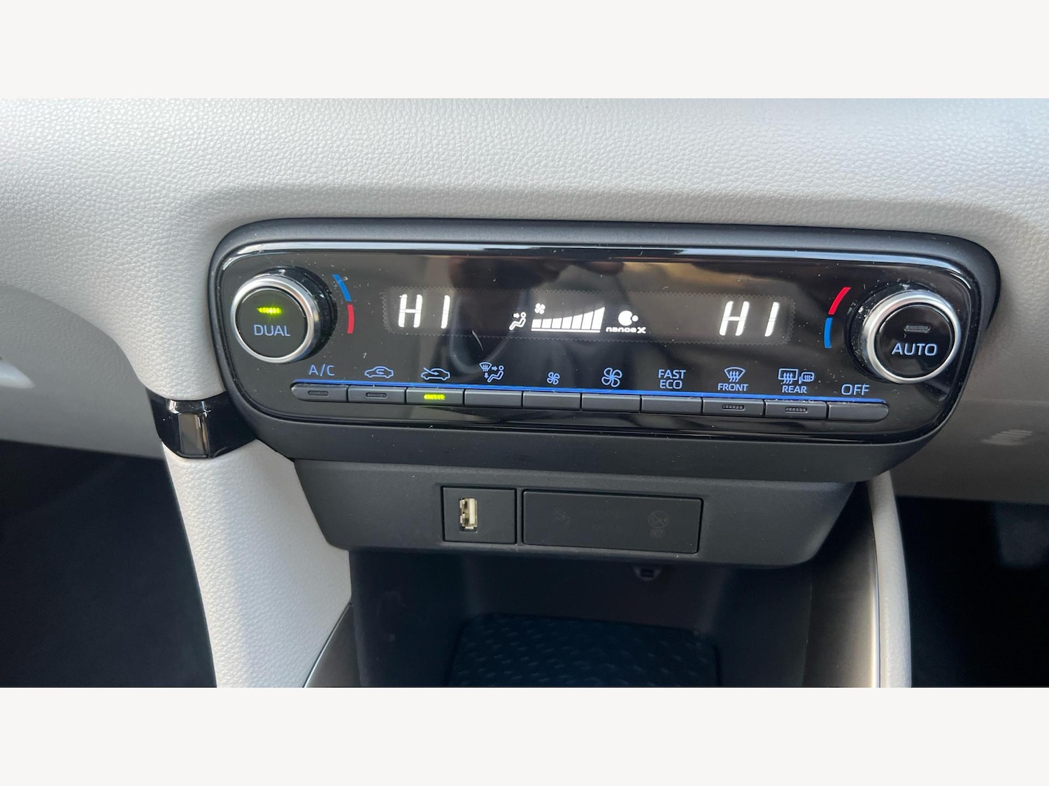 Used Toyota Yaris 2022 for sale - 77484637: Photo 30