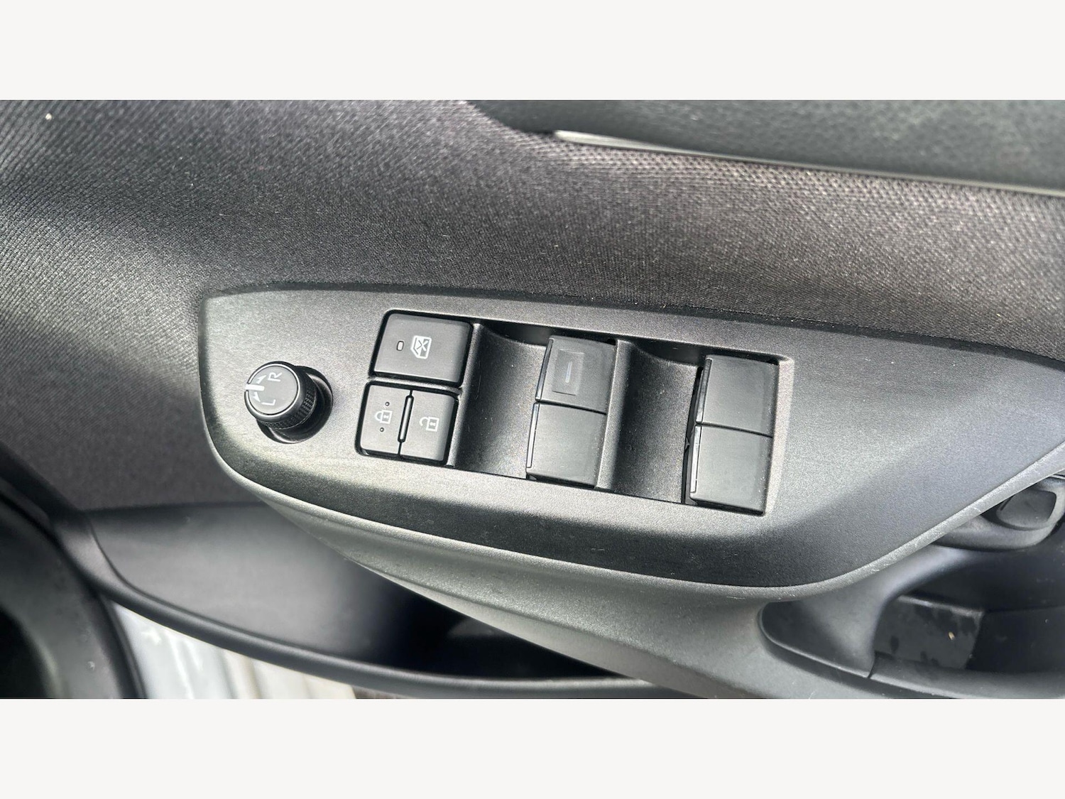 Used Toyota Yaris 2025 for sale - 78048202: Photo 31