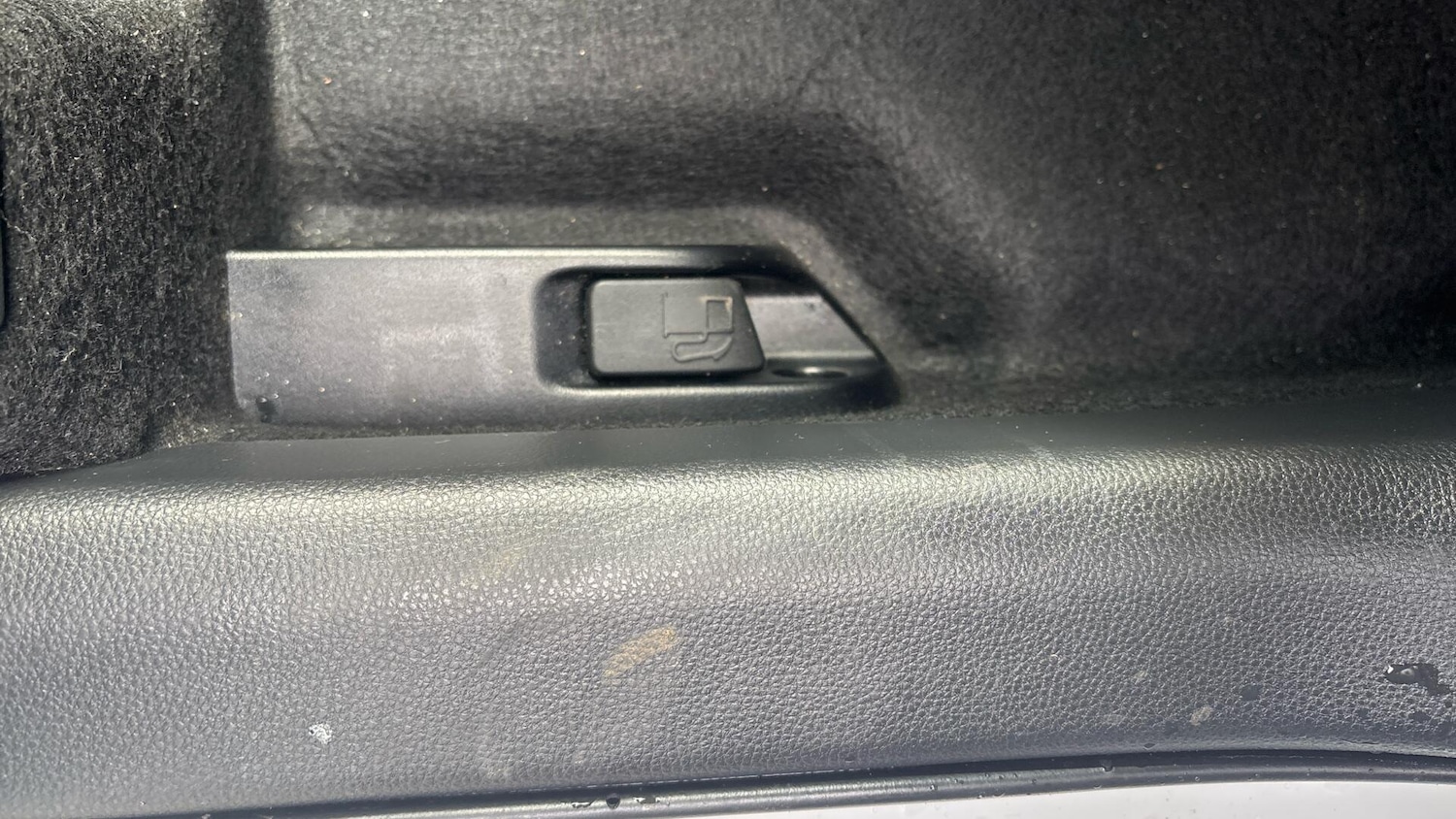 Used Toyota Yaris 2025 for sale - 78048202: Photo 32