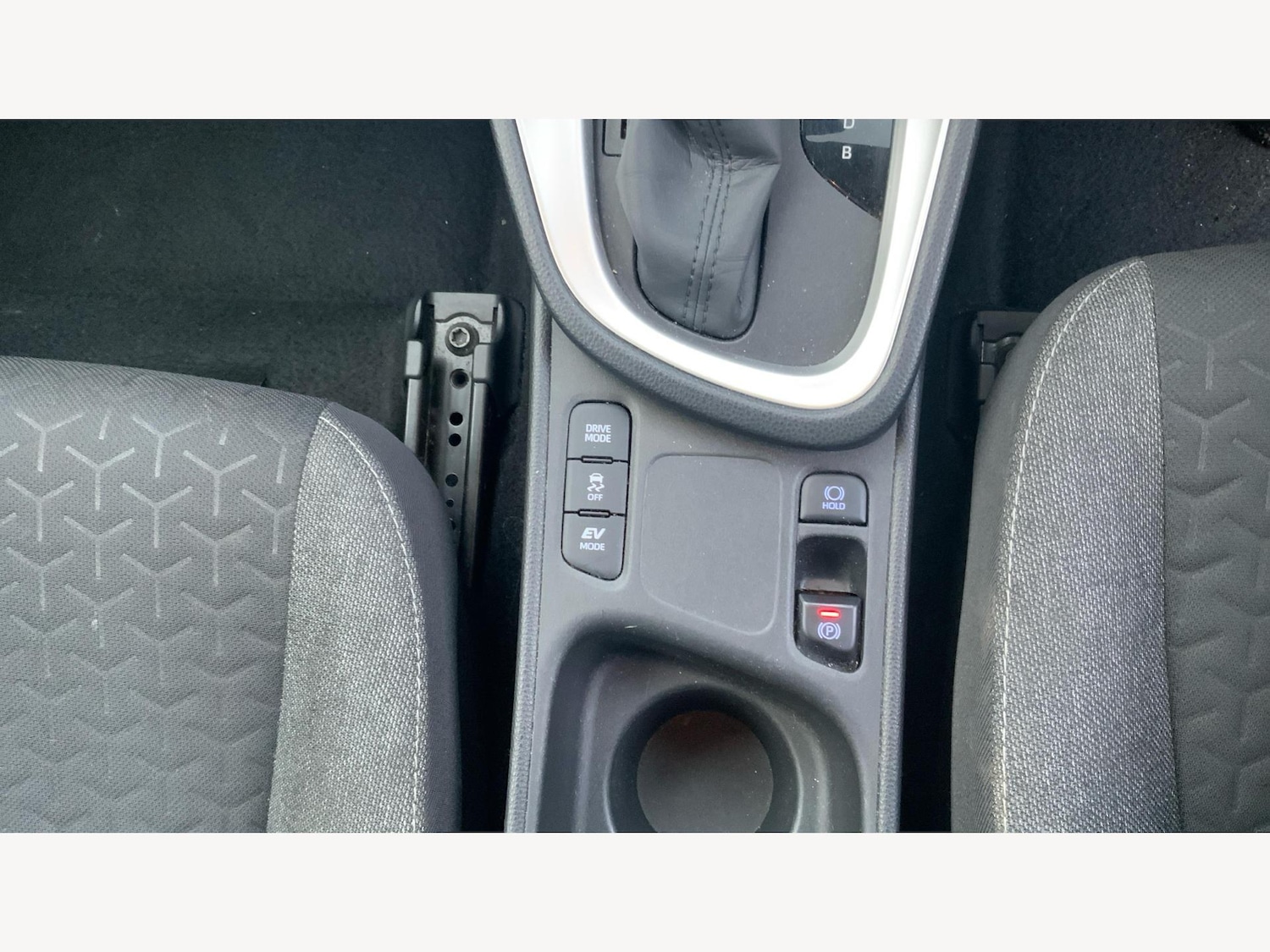 Used Toyota Yaris Cross 2022 for sale - 76349674: Photo 33