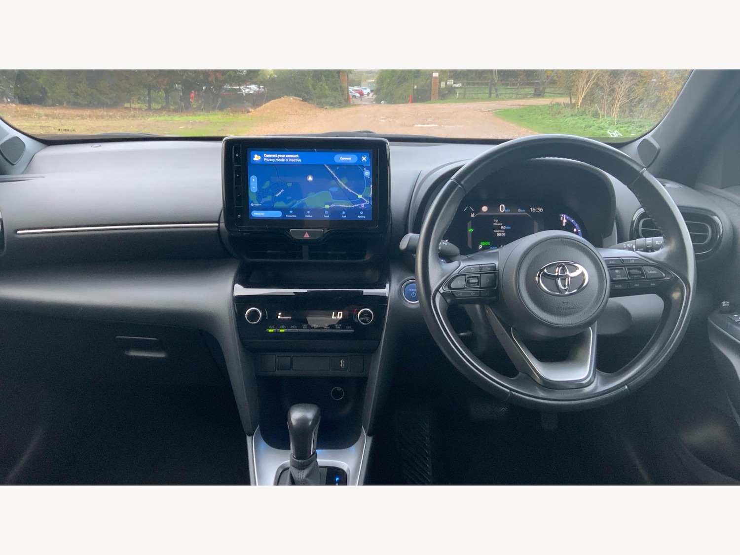 Used Toyota Yaris Cross 2022 for sale - 76349674: Photo 7