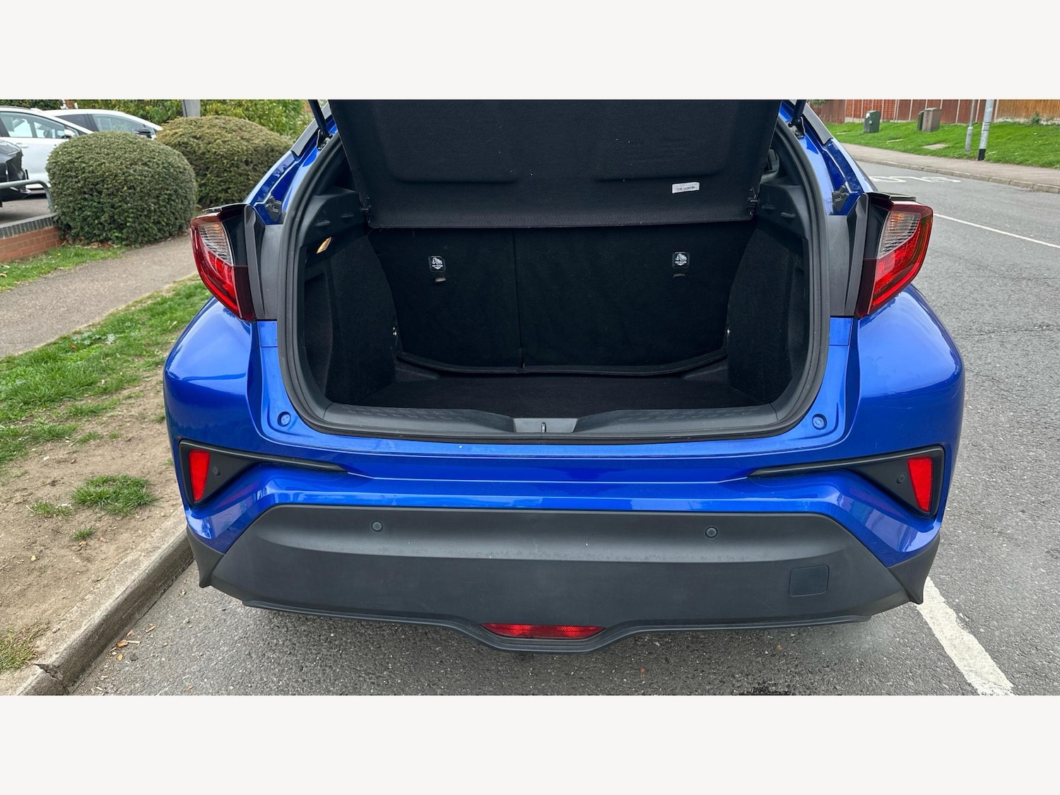 Used Toyota C-HR 2021 for sale - 76742335: Photo 16