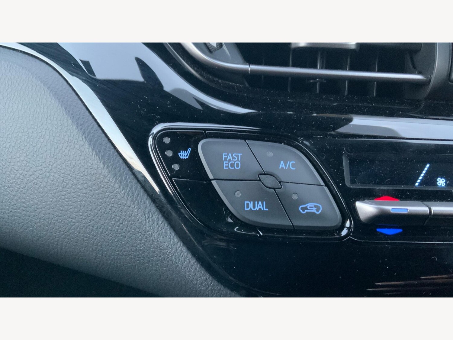 Used Toyota C-HR 2021 for sale - 76246737: Photo 23