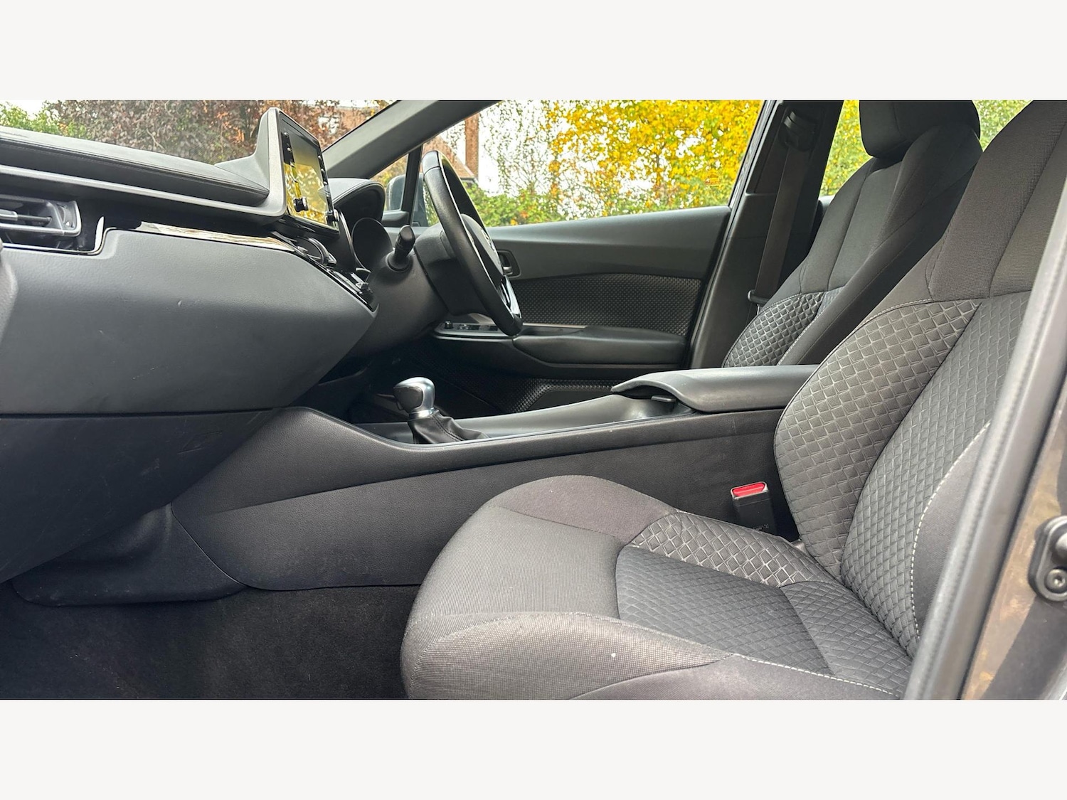 Used Toyota C-HR 2022 for sale - 76499654: Photo 12