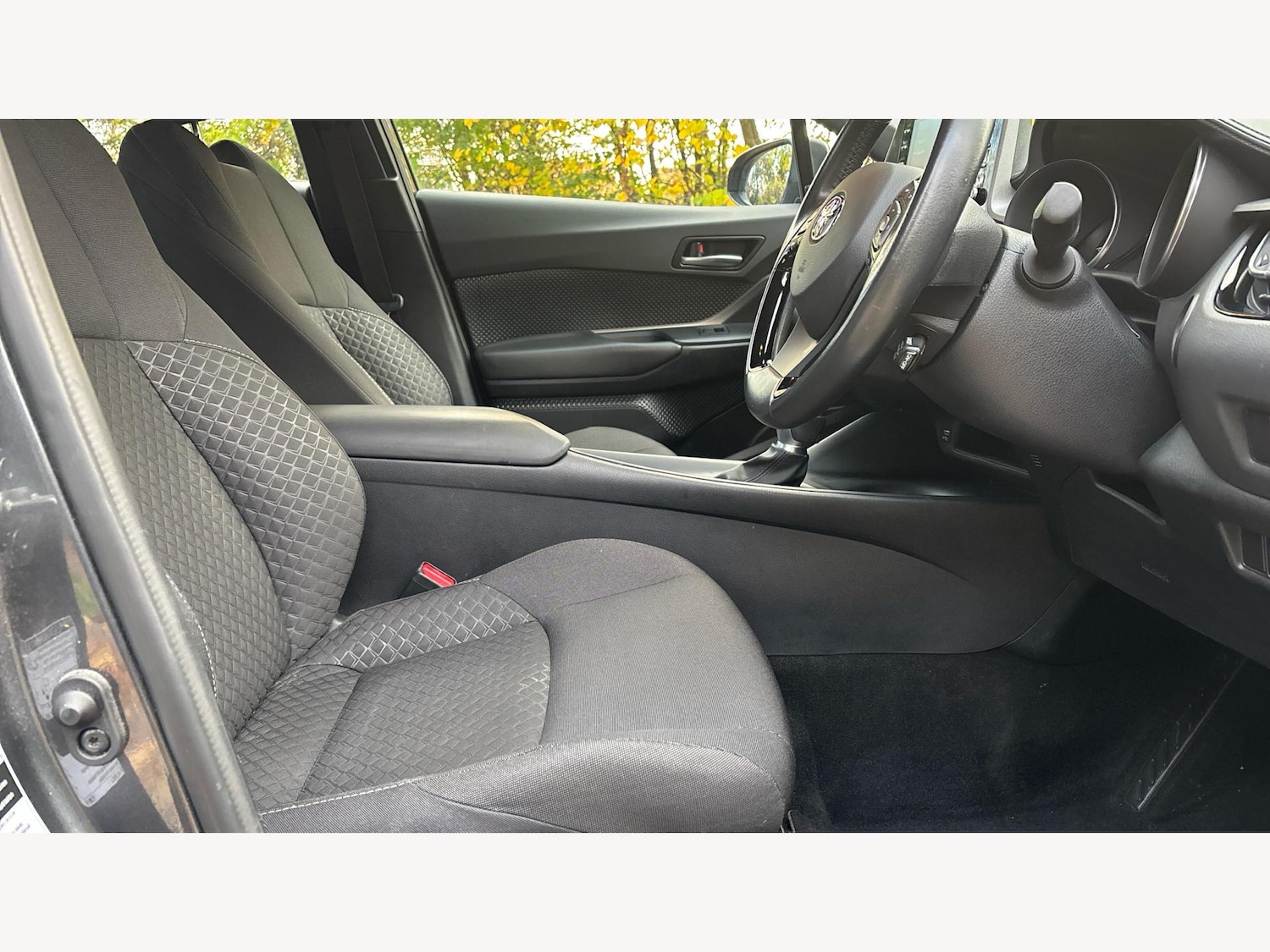 Used Toyota C-HR 2022 for sale - 76499654: Photo 13