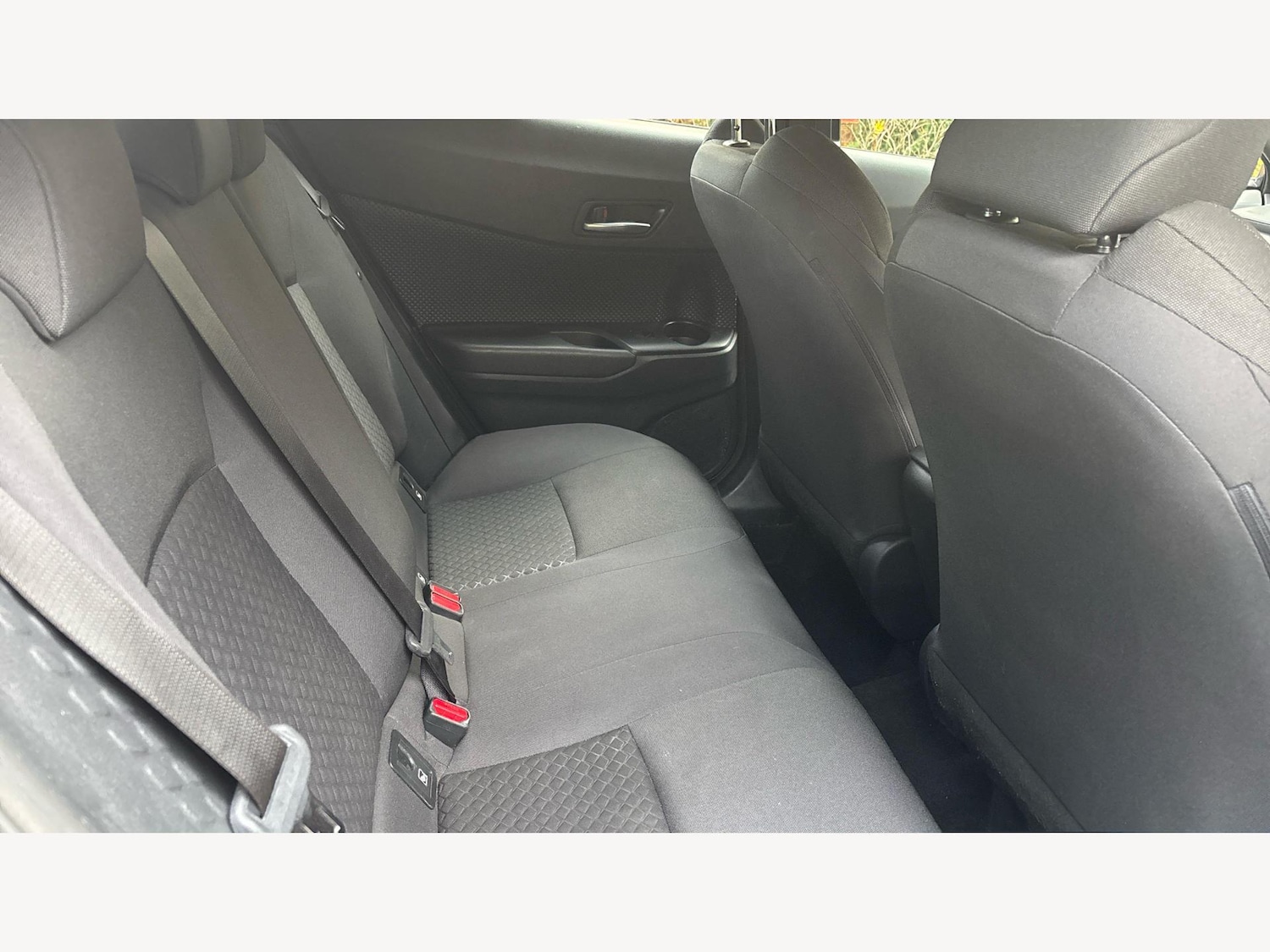 Used Toyota C-HR 2022 for sale - 76499654: Photo 14