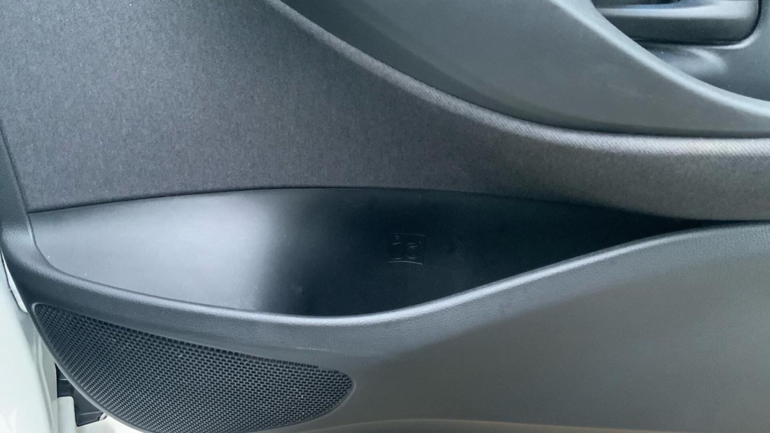 Used Toyota Yaris 2023 for sale - 76688589: Photo 33