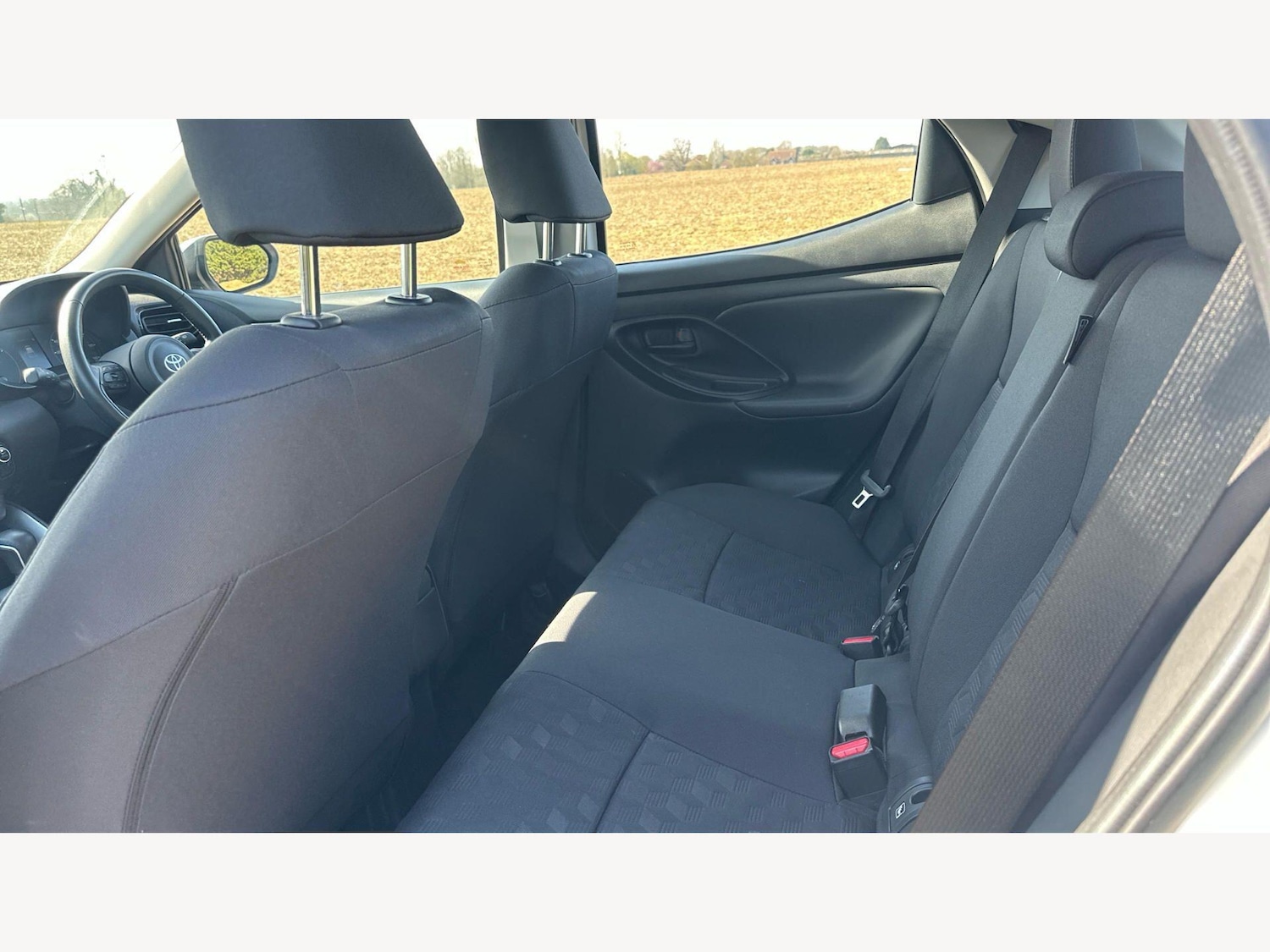 Used Toyota Yaris 2024 for sale - 78072855: Photo 15