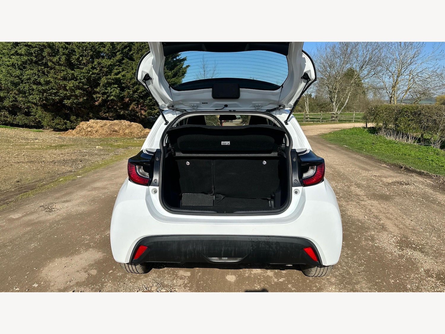 Used Toyota Yaris 2024 for sale - 78072855: Photo 16