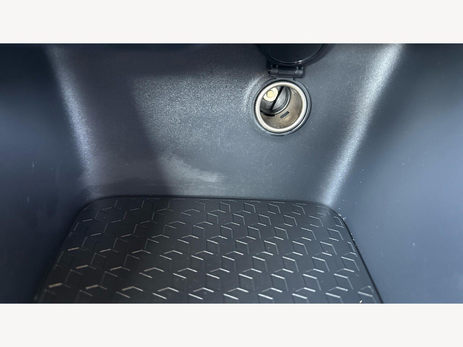 Used Toyota Yaris 2024 for sale - 78072855: Photo 39