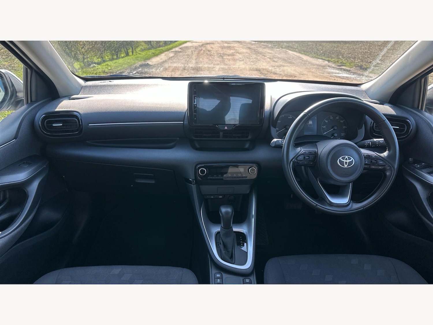 Used Toyota Yaris 2024 for sale - 78072855: Photo 7